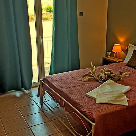 Summer House Rocinante 1 בית נופש *