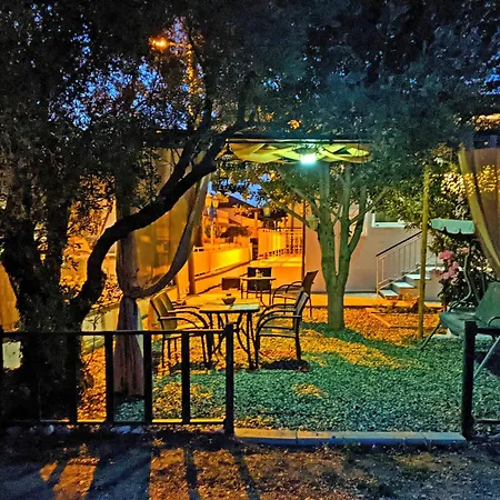 בית נופש Summer House Rocinante 1