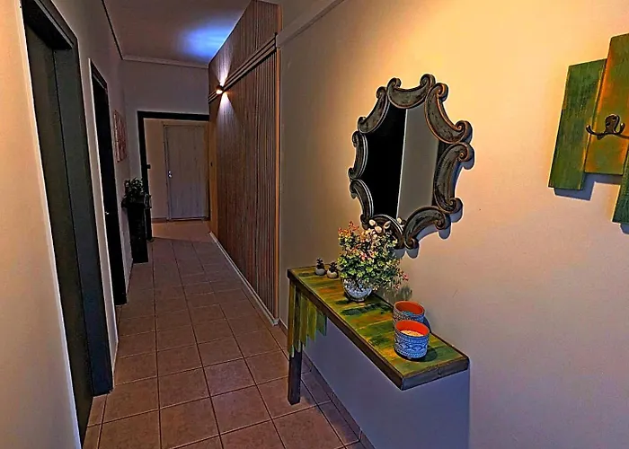 Summer House Rocinante 1