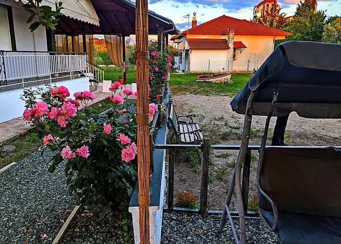 Summer House Rocinante 1
