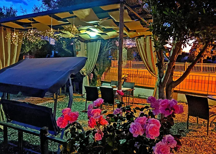 Summer House Rocinante 1